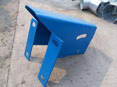 噴塑護欄板防阻塊